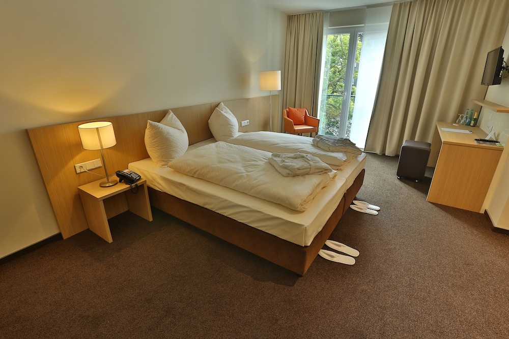 Basic Double Room, Accessible photo 1
