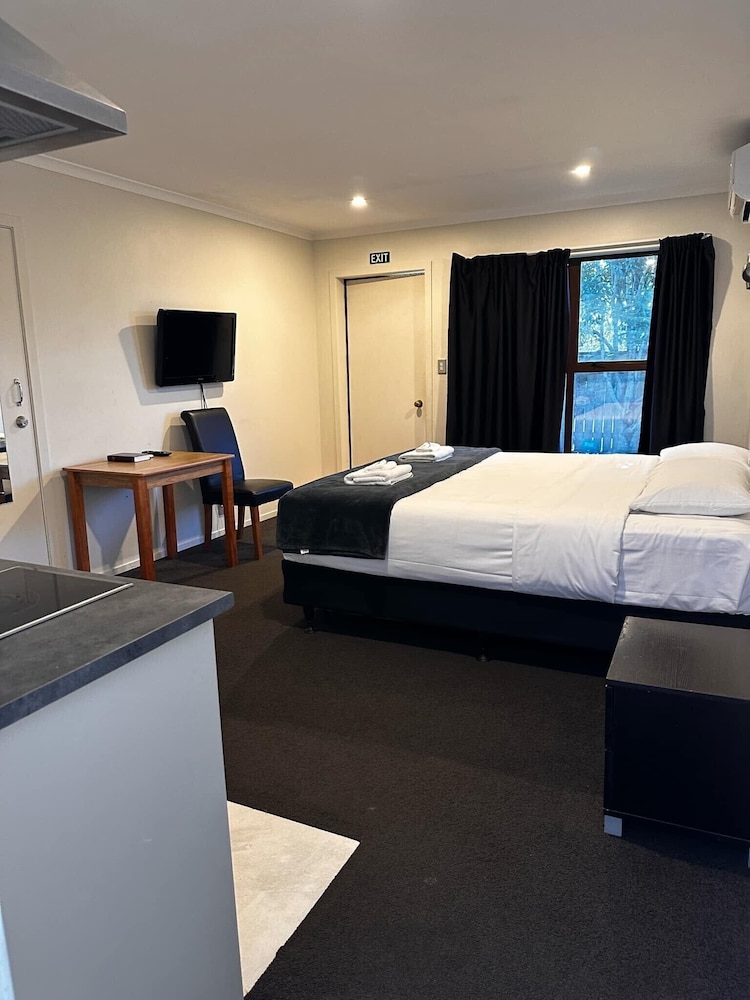 Deluxe Suite photo 2