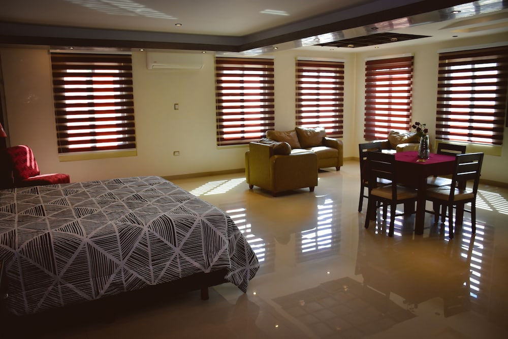 Deluxe Room, 1 Bedroom photo 3