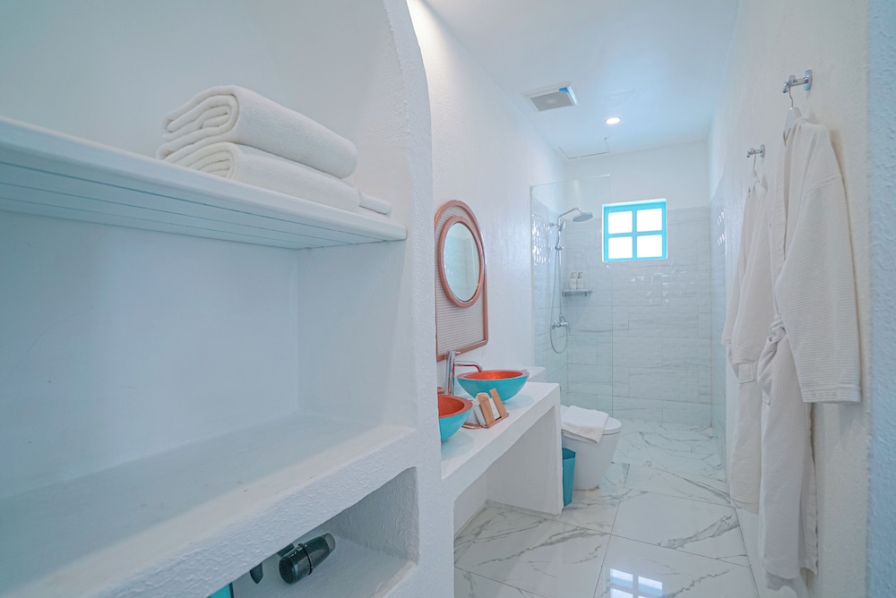 Lentar Suite, Pool Access photo 2