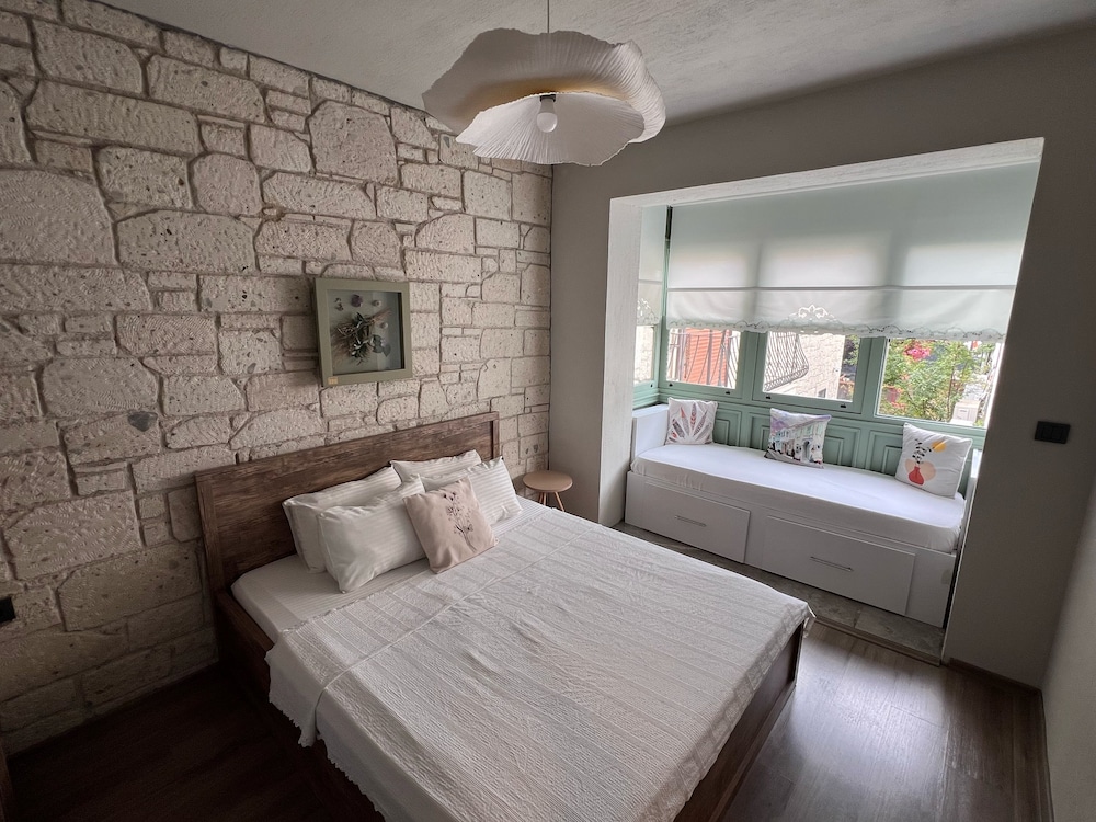 Triple Room, Private Bathroom, City View