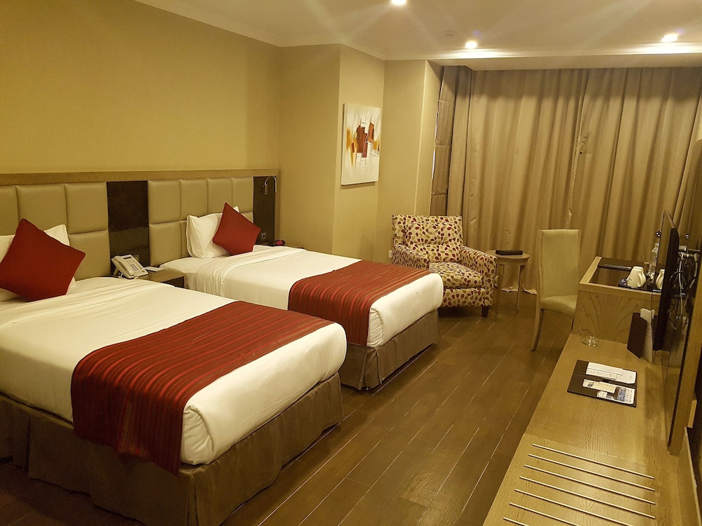 Superior Room, 2 Queen Beds, Non Smoking photo 2
