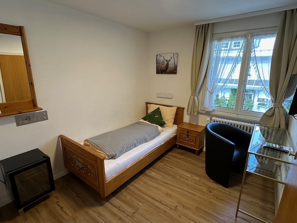 Single Room photo 3