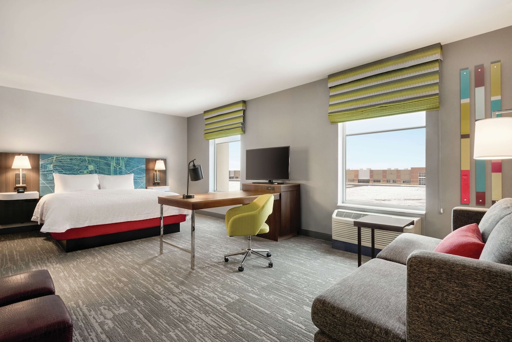 Room, 1 King Bed with Sofa bed, Accessible, Refrigerator & Microwave (Hearing)