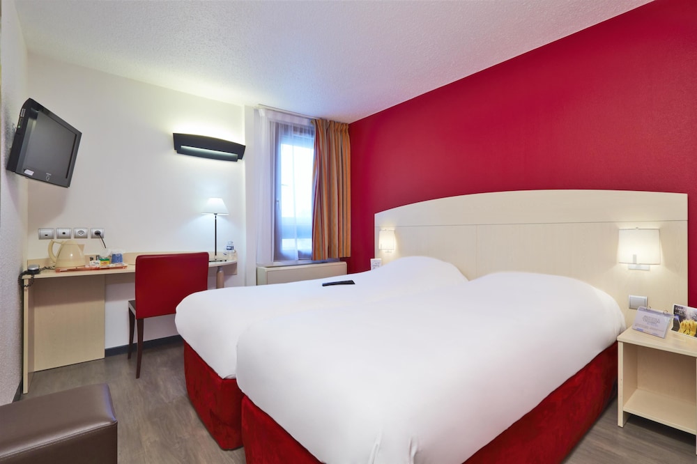 Standard Room, Multiple Beds photo 1