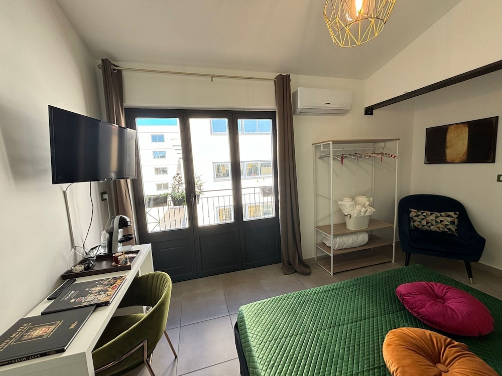 Junior Suite, City View