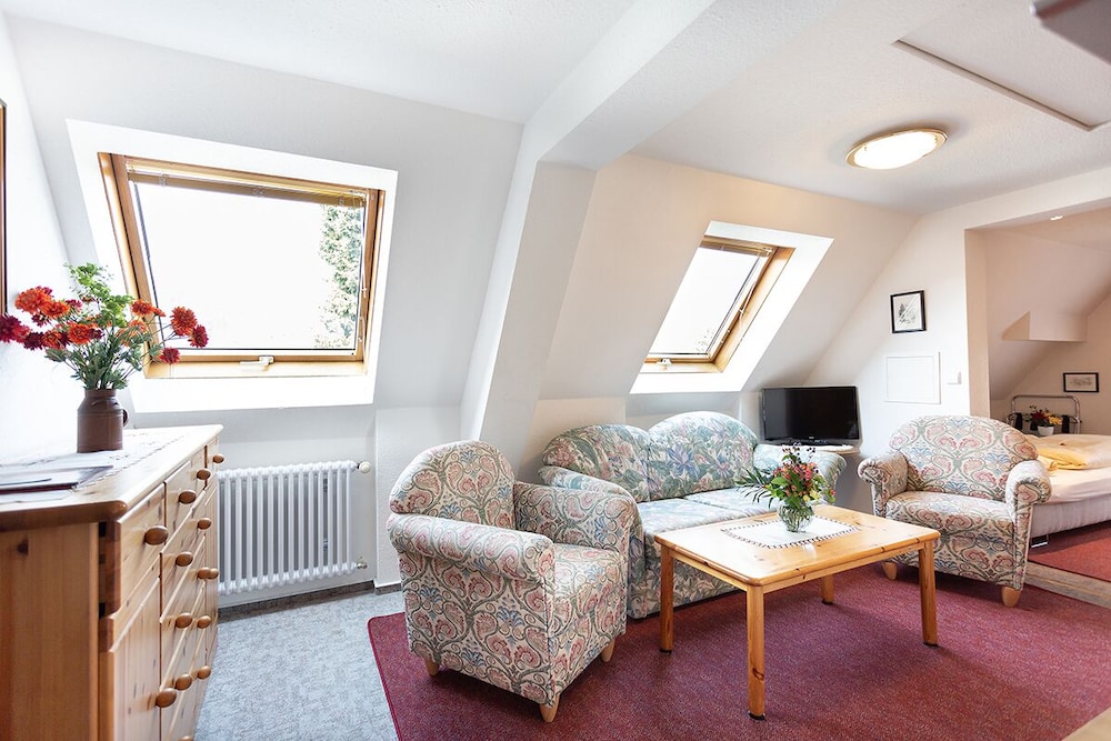 Classic Quadruple Room