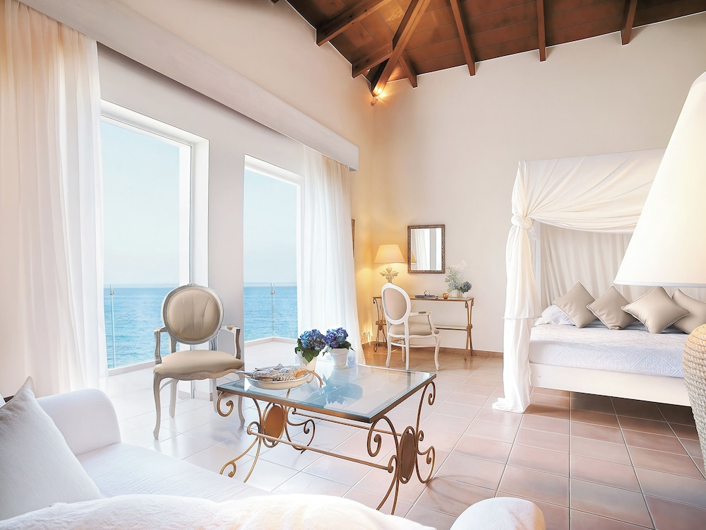 Seafront Suite