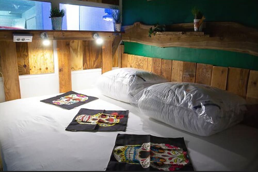 Double Room, Shared Bathroom (Foreman's Office Mexico) photo 3