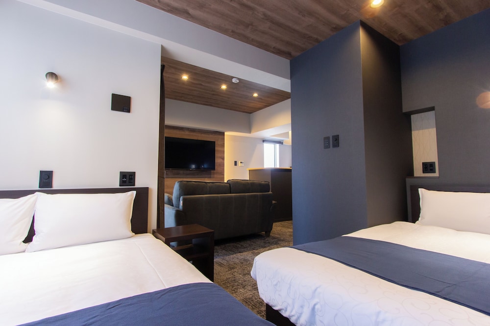 Classic Quadruple Room - Photo 3