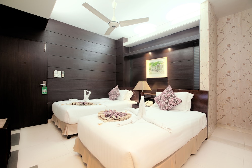 Premier Twin Room photo 1