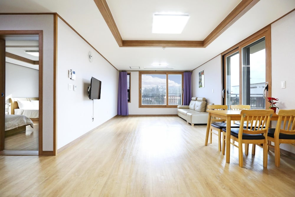 Basic Room, 1 Bedroom (Suite Jeongwon)