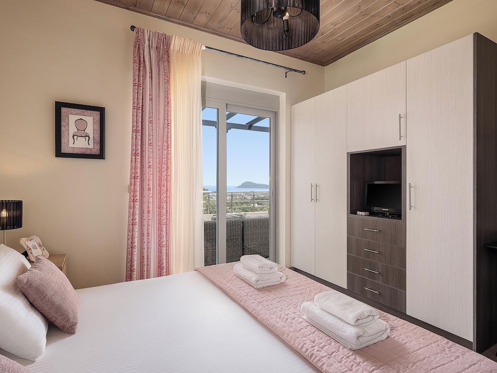 Family Villa, 3 Bedrooms, Sea View photo 1