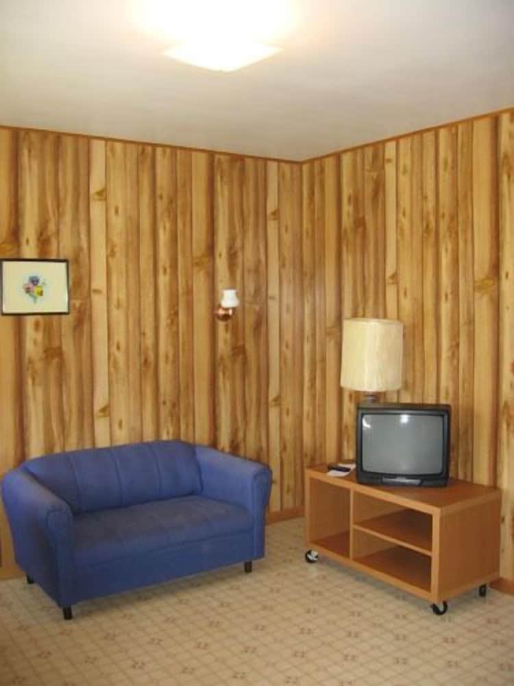 Cottage, 2 Bedrooms, Kitchen photo 3