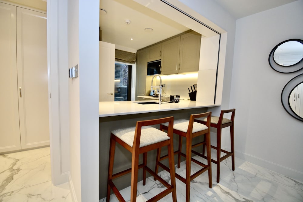 Luxury Apartment, 3 Bedrooms photo 3