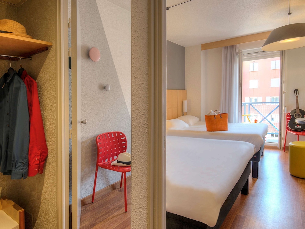 Standard Double Room, Multiple Beds - Photo 1