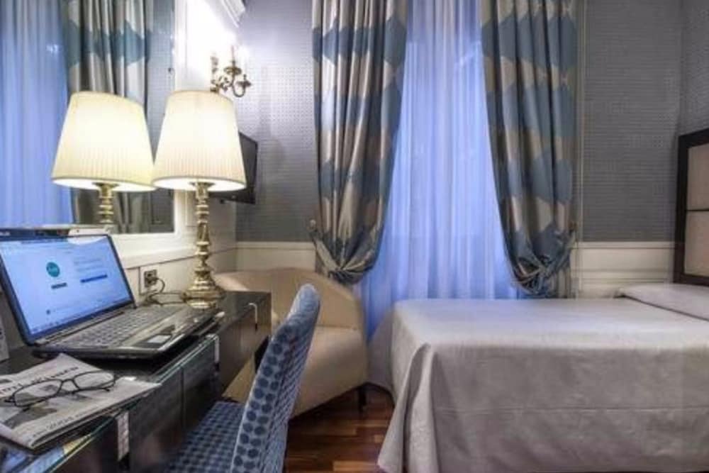 Standard Single Room photo 3