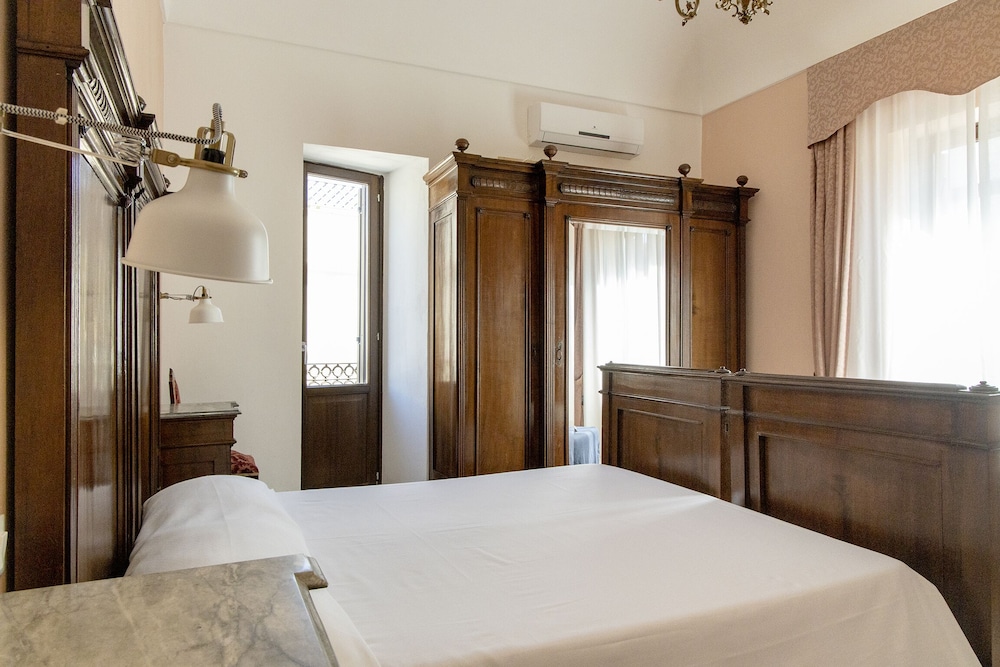 Deluxe Triple Room (Rosa) photo 1