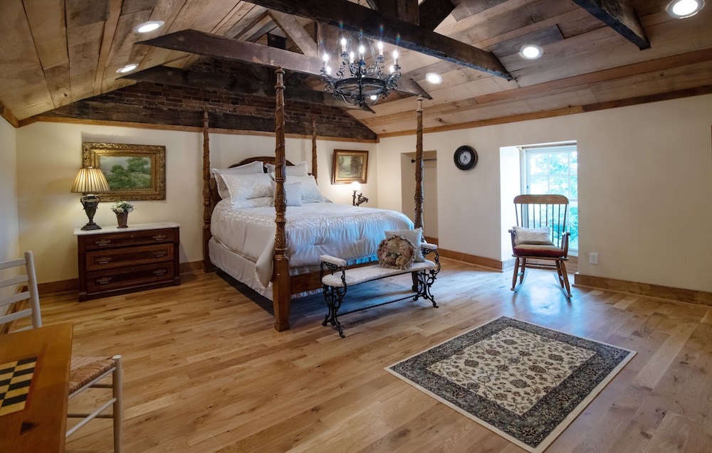 Mansion Loft