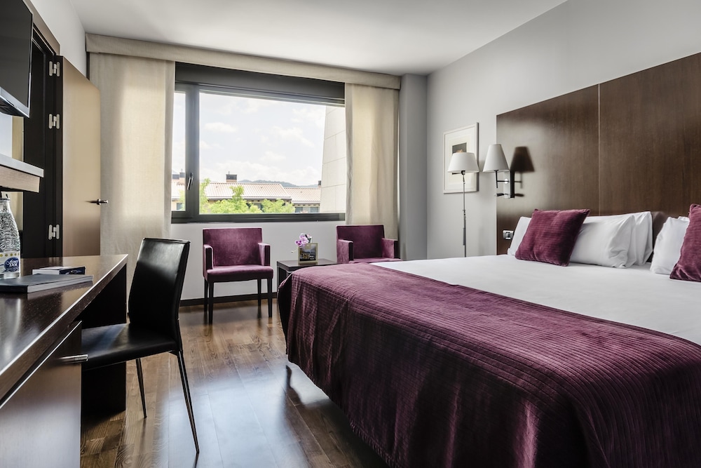 Double or Twin Room - Photo 1