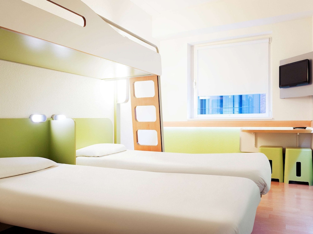 Standard Room - Photo 1