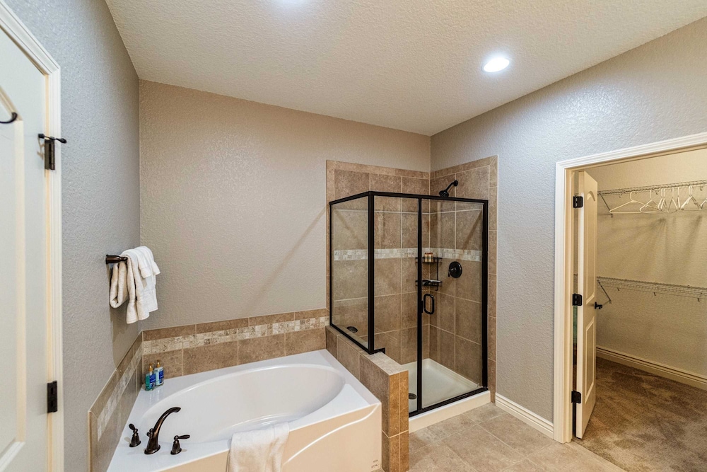 Villa, Multiple Beds, Fireplace, Golf View (Fairway to Heaven) photo 2