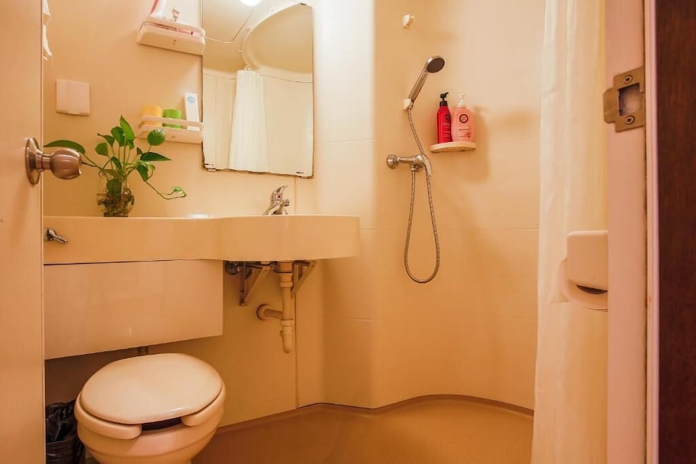 Basic Room, 2 Twin Beds, Non Smoking photo 2