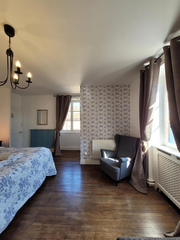 Superior Double Room, Private Bathroom (L'abbaye) photo 3