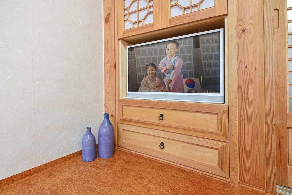 Basic Room, 1 Bedroom (Hwarangjae C) - Photo 4