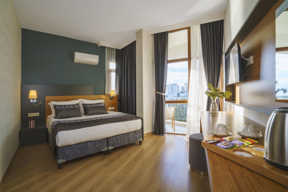 Family Suite, Balcony, Sea View