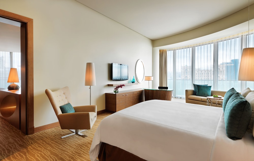 Suite, 1 Bedroom, Sea View - Photo 2