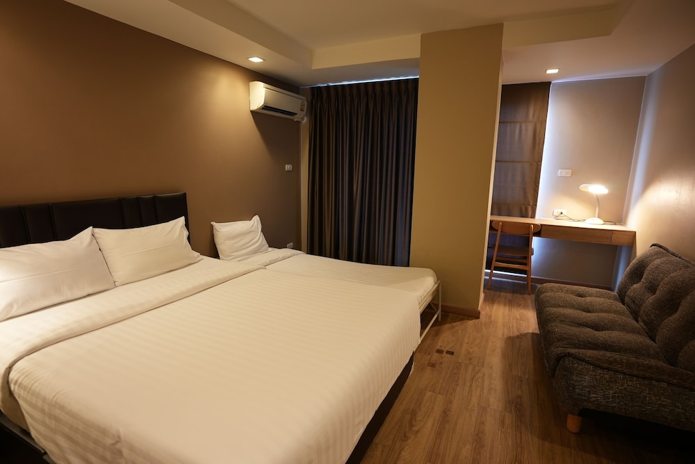 Suite for 6 photo 3