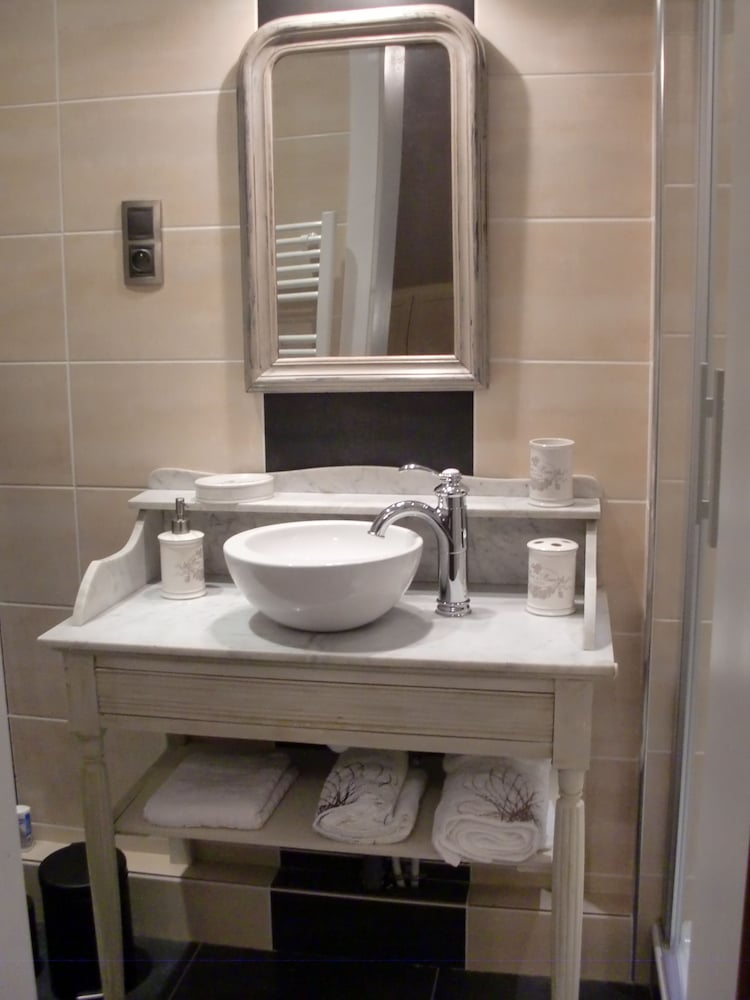 Comfort Double Room Single Use (Louis - Christophe) photo 2