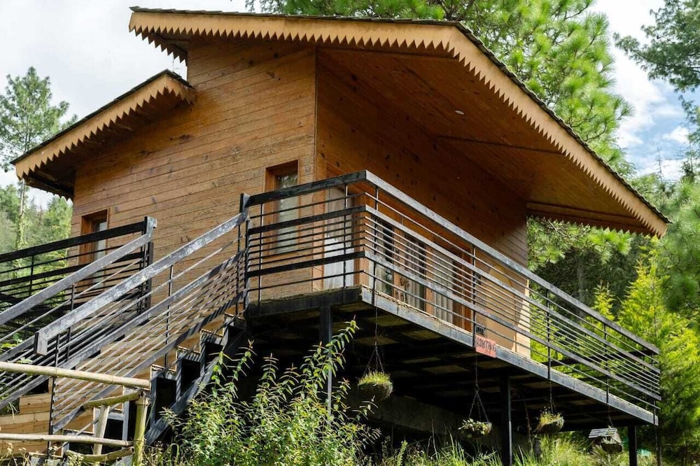 Comfort Cottage, Balcony, Valley View