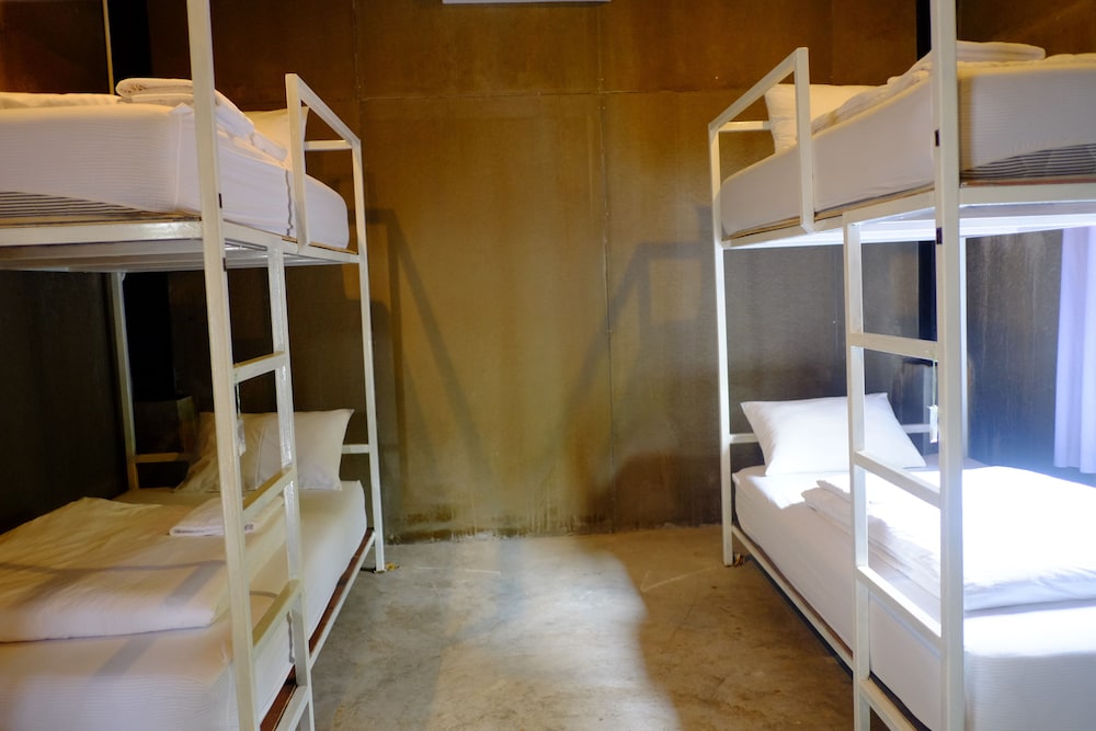 4 Beds Dorm