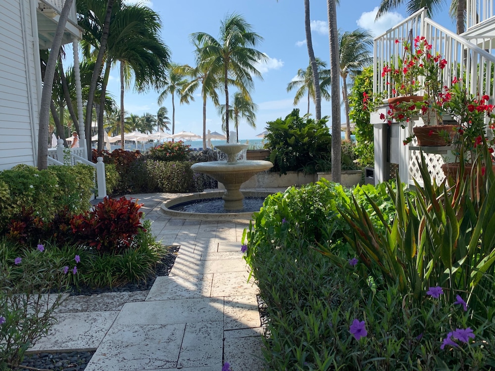 La Mer And Dewey Garden View Adult Only