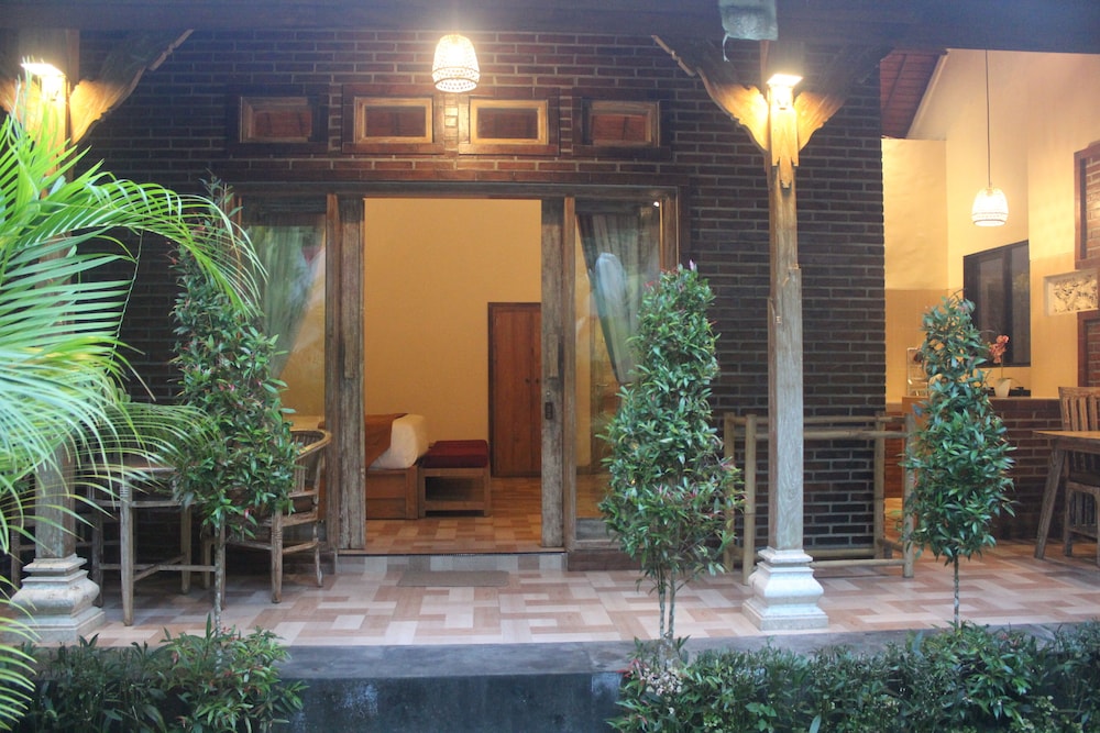 Classic Villa - Photo 2