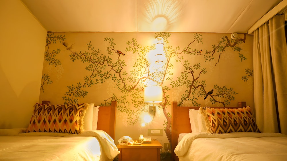 Family Cottage (NOT for 0-3 yr Infants / 60+ Senior Citizens) photo 1