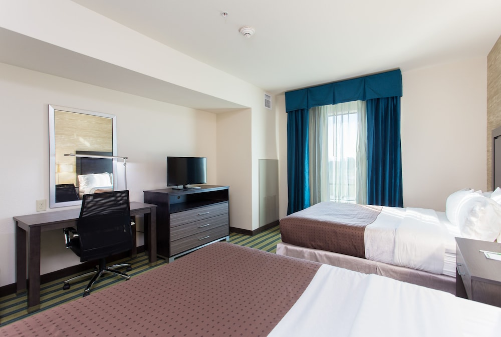 Suite, Multiple Beds photo 1