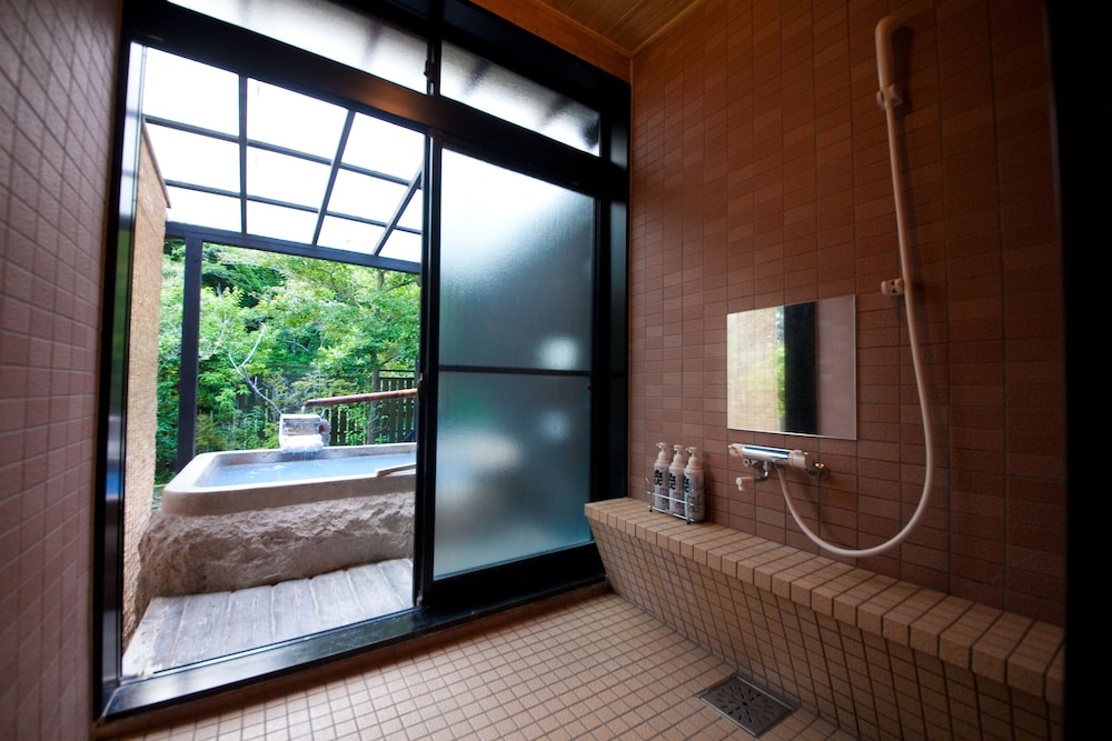 Deluxe Japanese Style Room, Open Air Bath photo 2