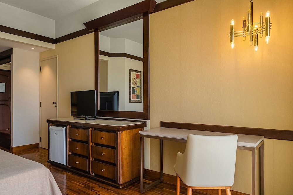 Premier Double Room, 1 Queen Bed - Photo 2