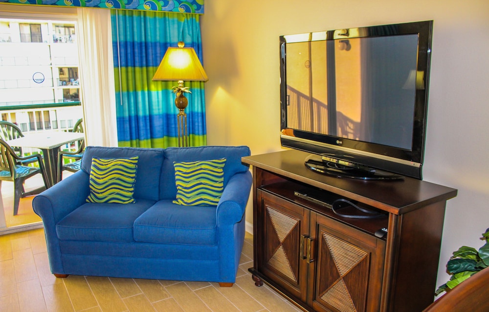 Apartment, 2 Bedrooms, Partial Ocean View - Photo 1