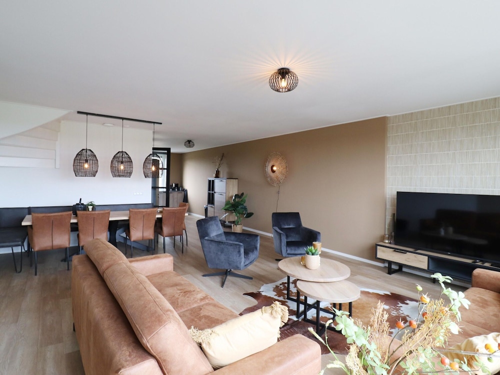 House photo 2