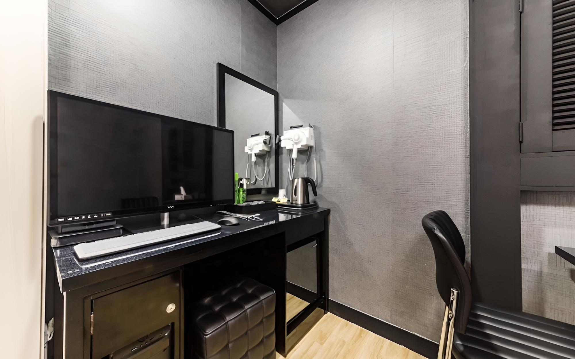 Room (Standard Room) - Photo 5