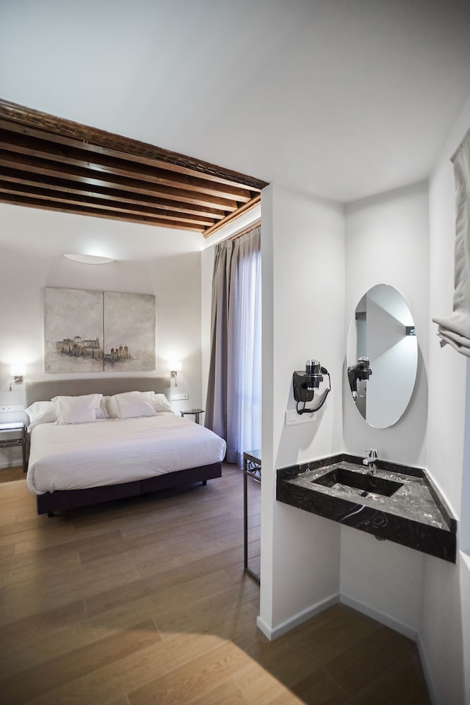 Superior Double Room - Photo 7