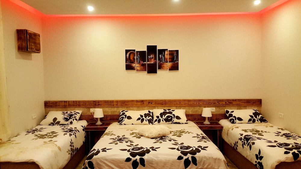 Family Room, 1 Bedroom, Accessible, Private Bathroom photo 3