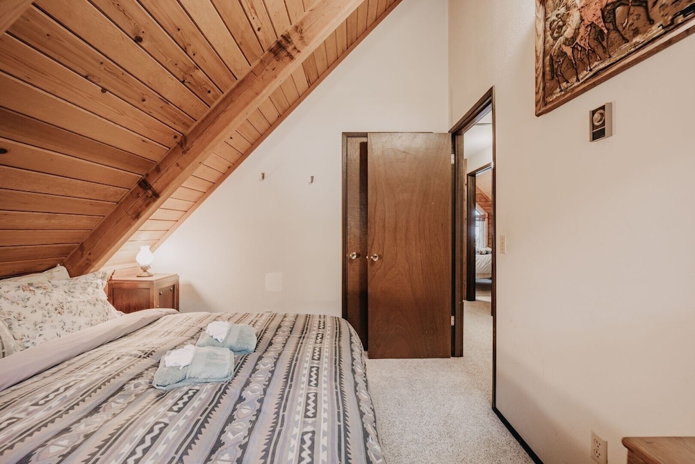 Cabin, 3 Bedrooms photo 1
