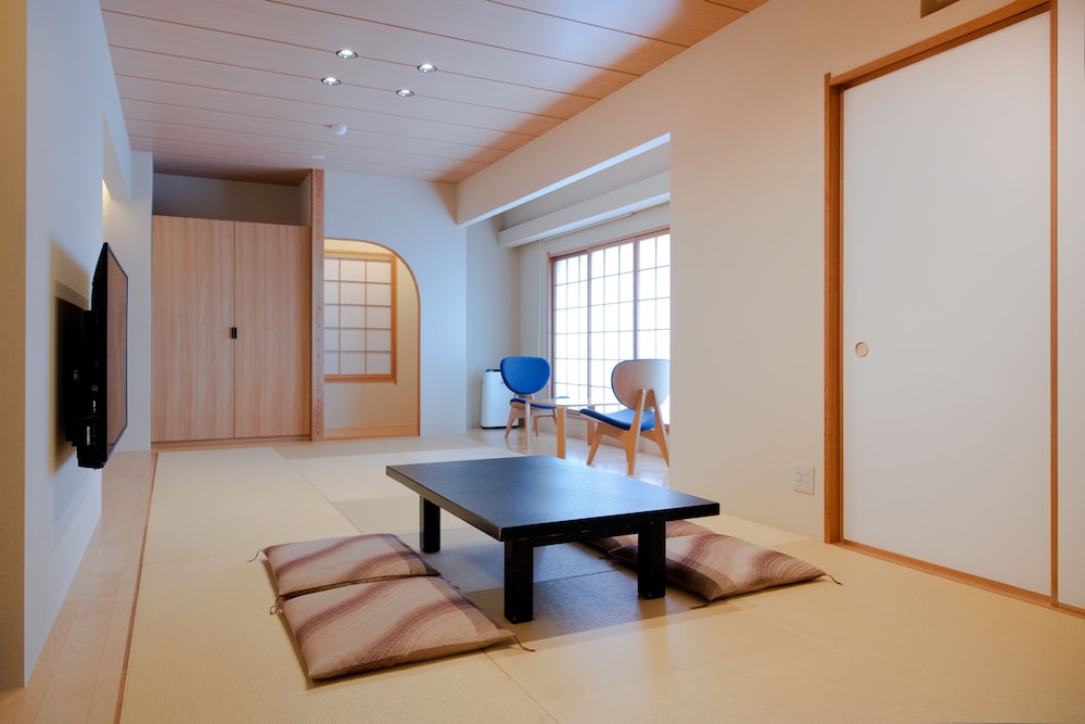 Japanese Style Room for 6 People, Main Building, Non Smoking photo 1