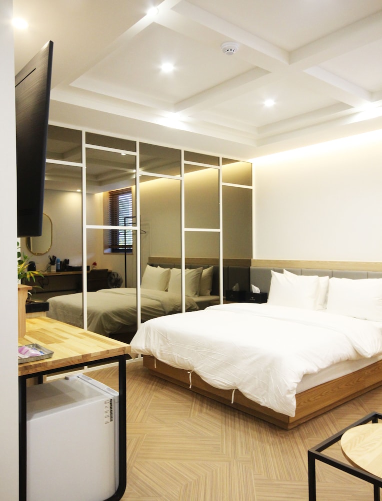Standard Room photo 3