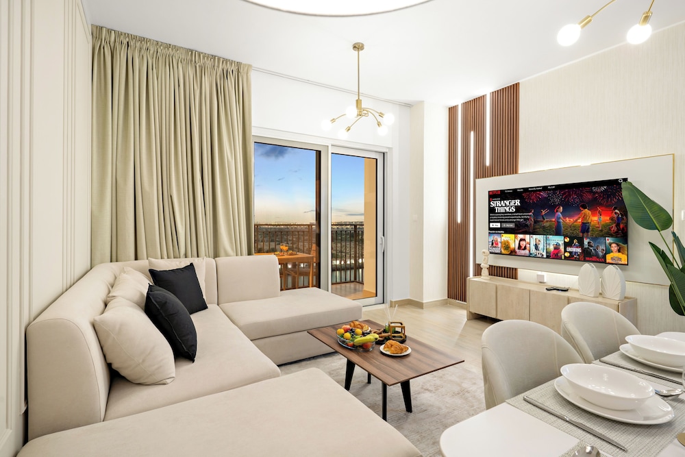 Premium Apartment, Balcony, Canal View